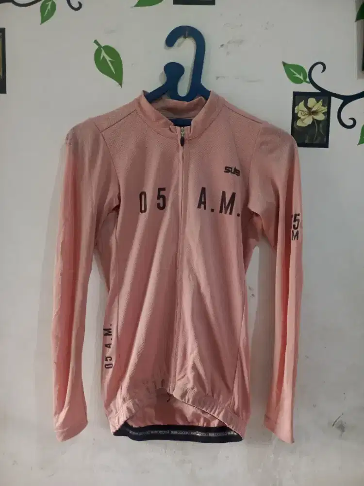 di jual Jersey sepeda bekas masih bagus di jual cepat Jersey size 2XS
