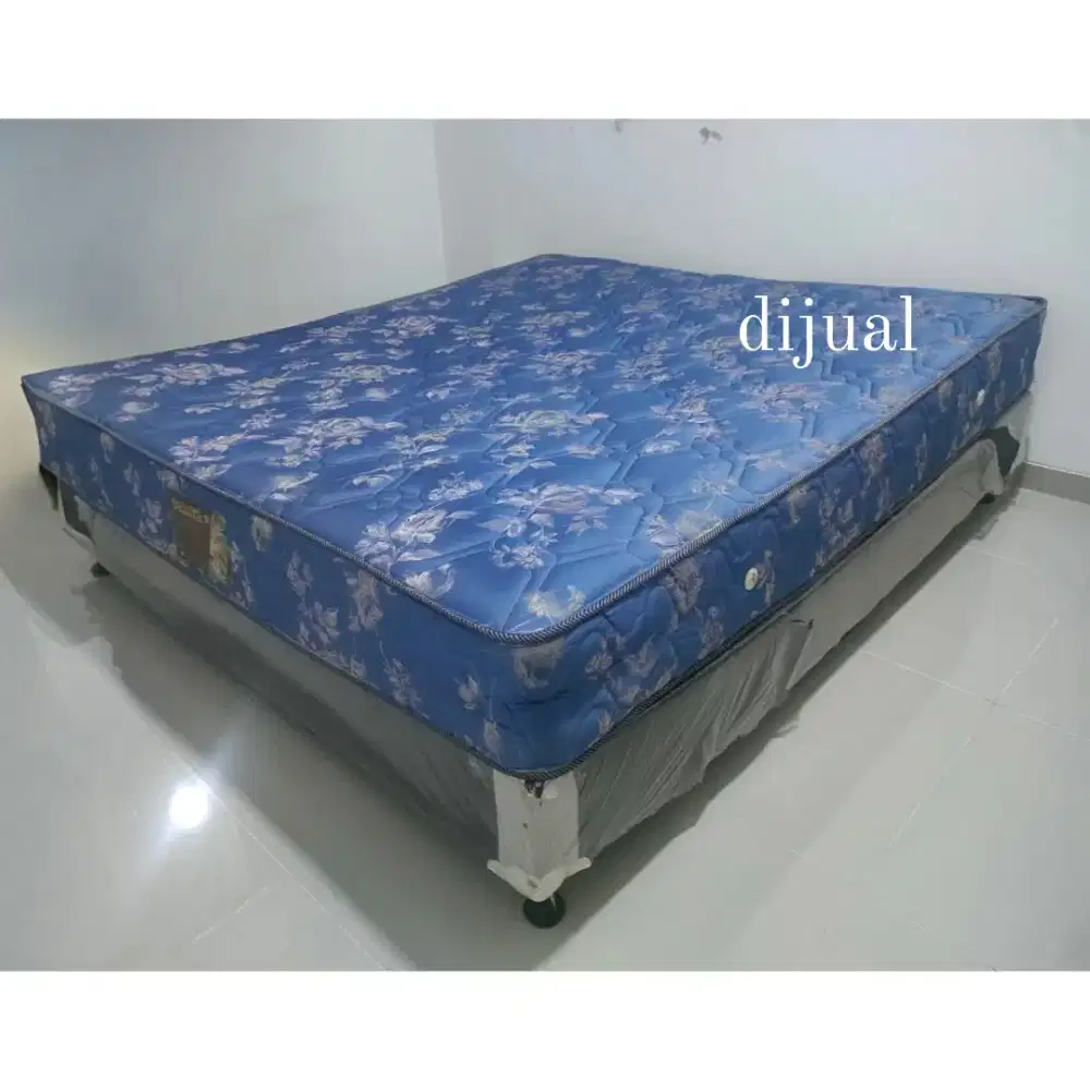 Bedset Central Deluxe Springbed ukuran 180x200 cm +Sandaran (Second)