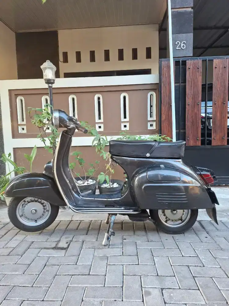 Vespa sprint veloce 1975 bagol lengkap hidup