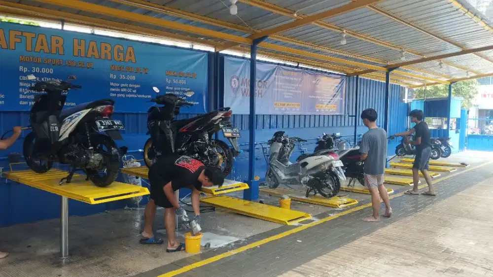 Dibutuhkan operator motor wash (cuci motor)