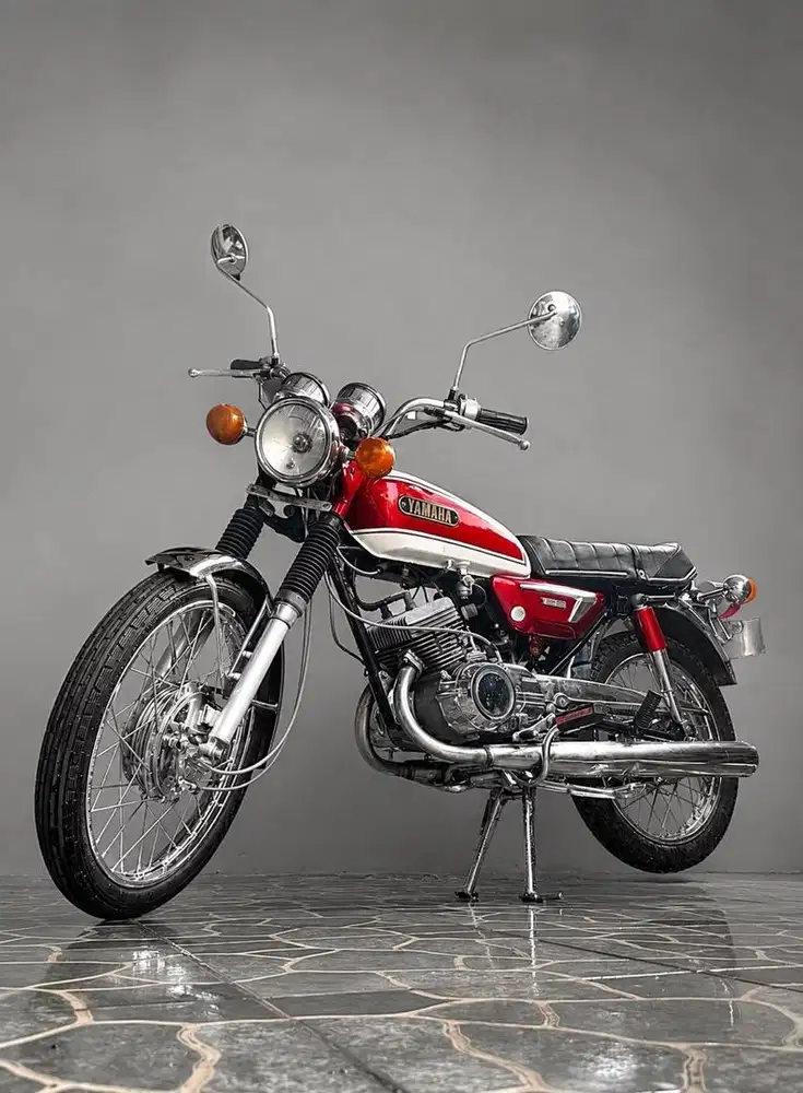 Motor Antik Yamaha AS3 Twin