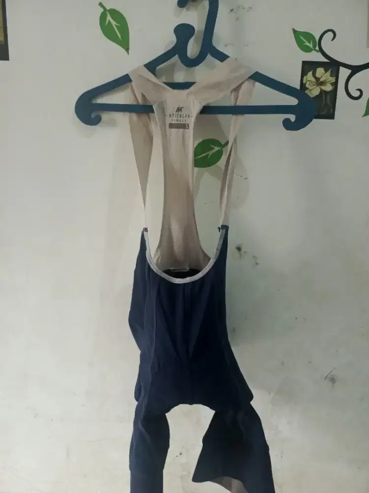 bib sepeda bekas