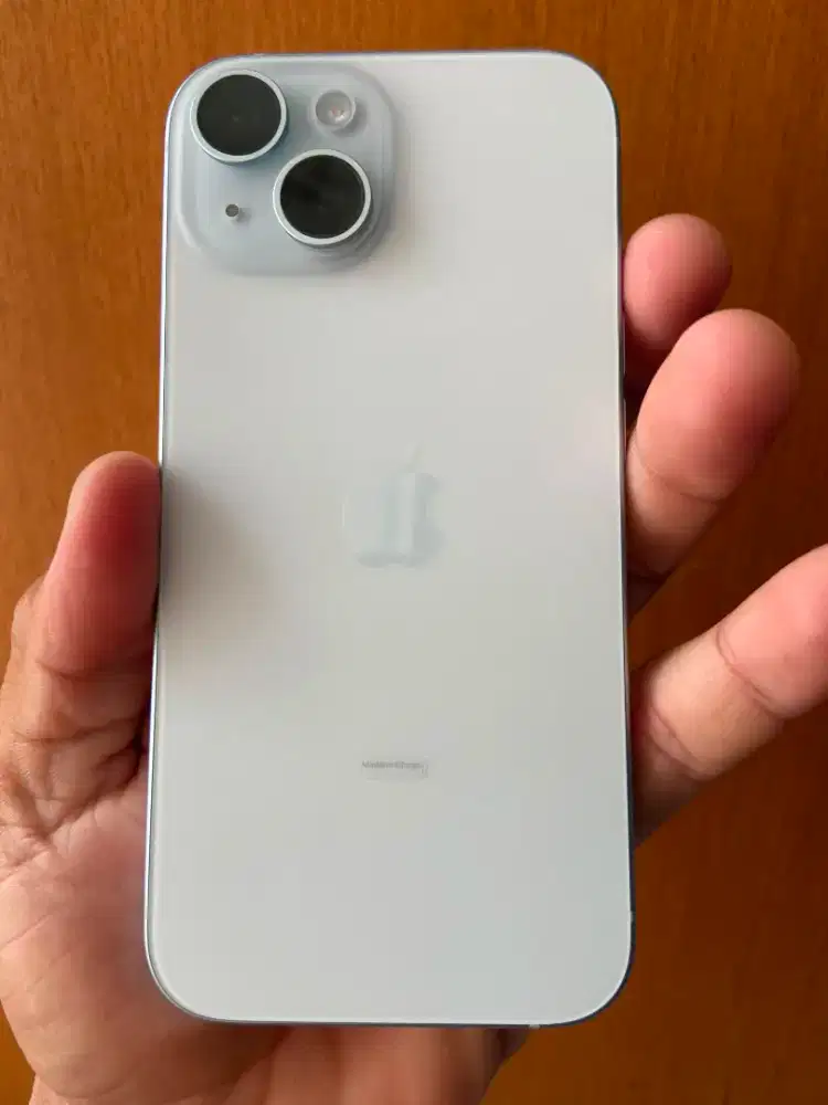Iphone 15 128 garansi on