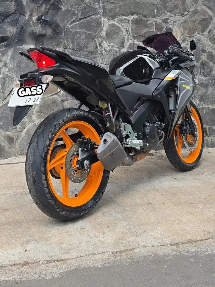 HONDA CBR 150 Th 2011