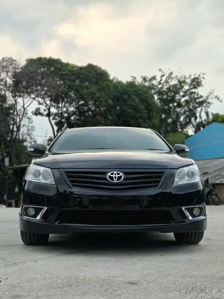 Camry V 2011 jual cash only