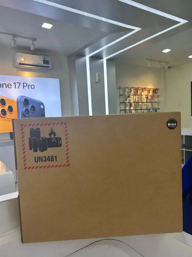 macbook air m5 16/1tb garansi resmi