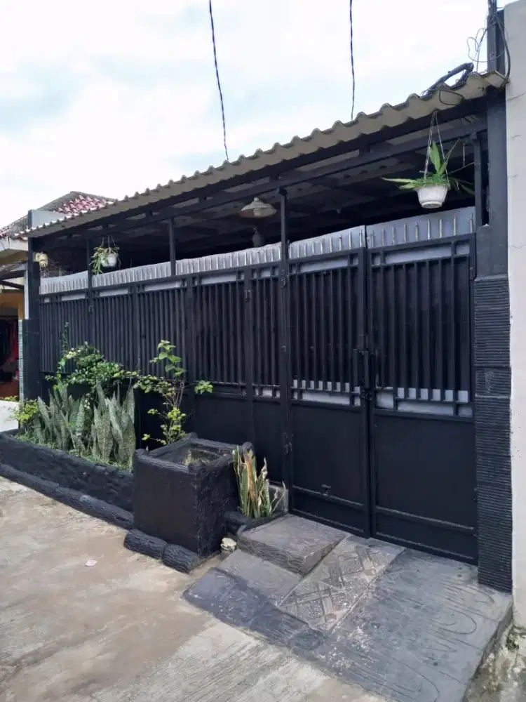 Dijual Rumah 450 juta bisa nego,Sudah SHM dkt jalur angkot dan stasiun
