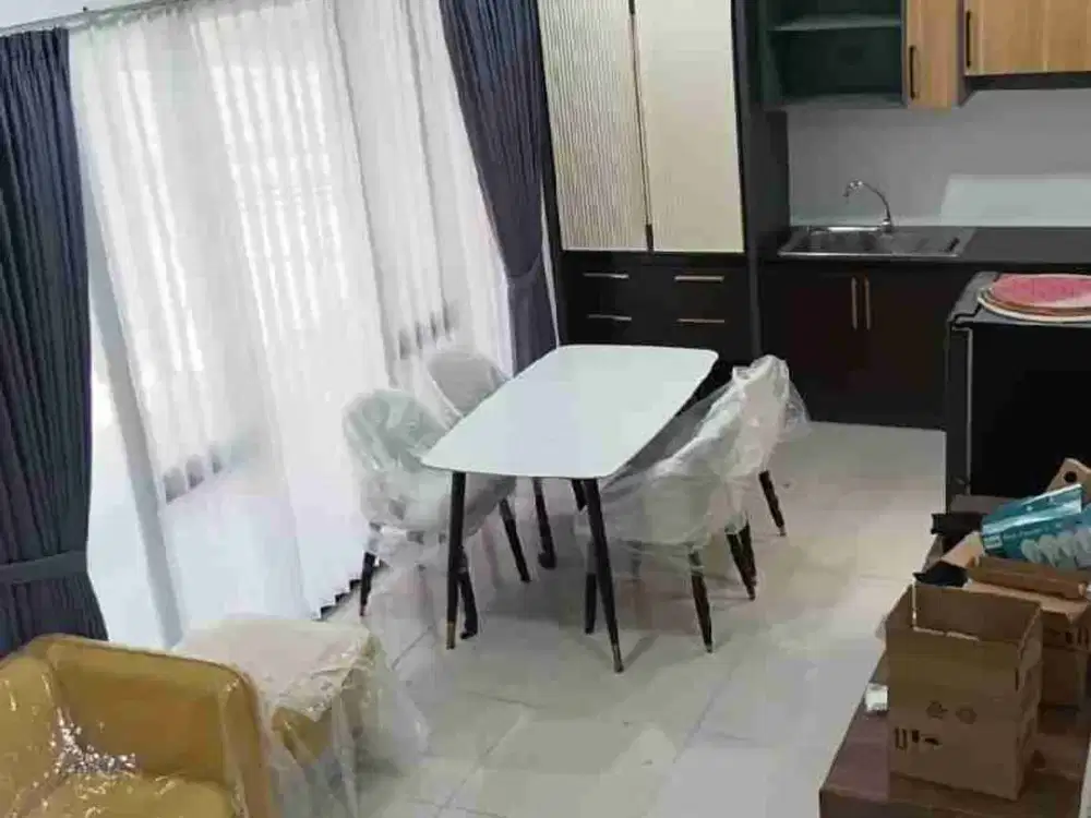 DISEWAKAN RUMAH MEWAH PIK MILENIAL 8X15 2LT 3BR FULL FURNISH LENGKAP