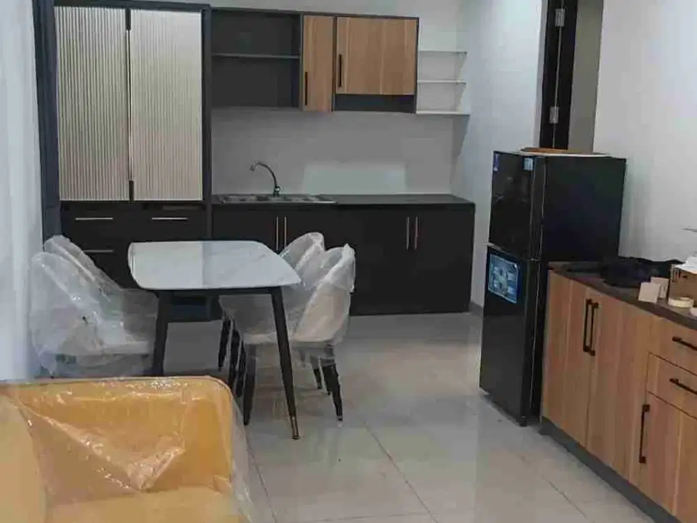 DISEWAKAN CEPAT RUMAH MEWAH PIK MILENIAL 8X15 2LT 3BR FULL FURNISH LENGKAP