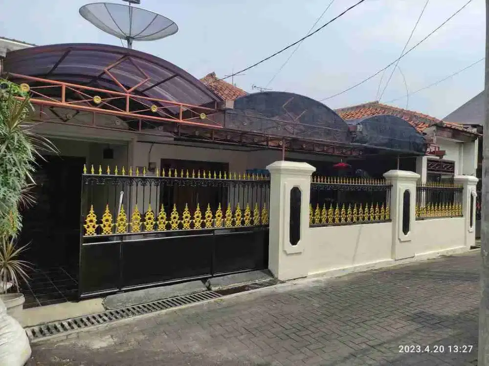 Rumah 2 Lantai, Siap Huni, Harga Murah dibawah pasar Lokasi Strategis di Batu Ampar, Condet, Jakarta Timur