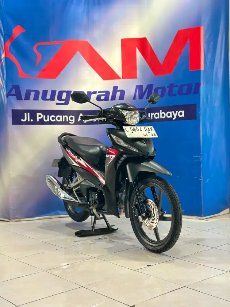 Honda Revo X Fi 110cc Th. 2023 Km 6Rb Anugerah Motor Pucang