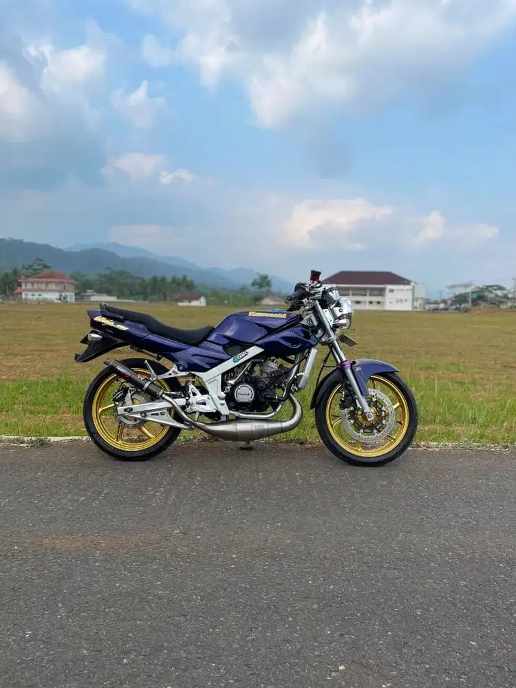 Kawasaki ninja r up ss