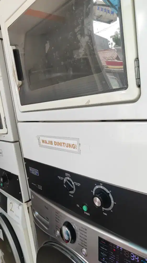 Karyawan Laundry Tanah Baru Depok