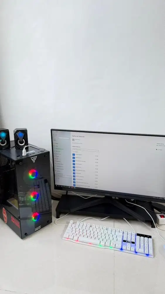 Monitor dan pc gaming