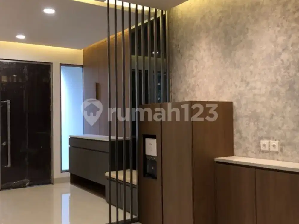 Disewakan Rumah Furnished Cluster Symphony Golf Island