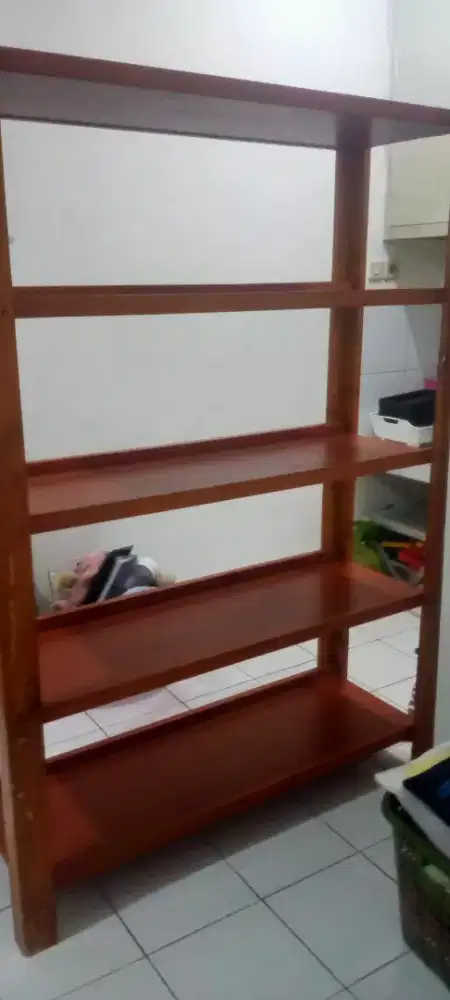 Rak kayu masih bagus
