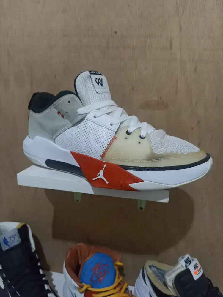 SEPATU NIKE JORDAN ONE TAKE FIVE SIZE 42,5