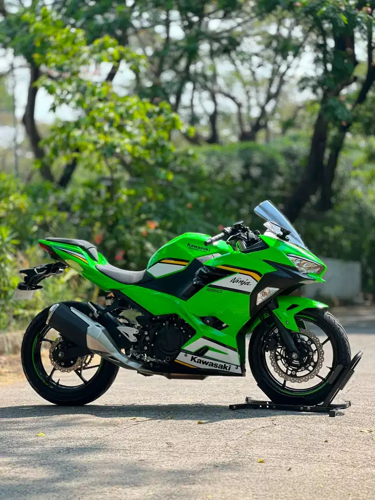 KAWASAKI NEW NINJA 250 FI ABS KEYLESS HIJAU 2025 KM 3K PAJAK ON MULUS