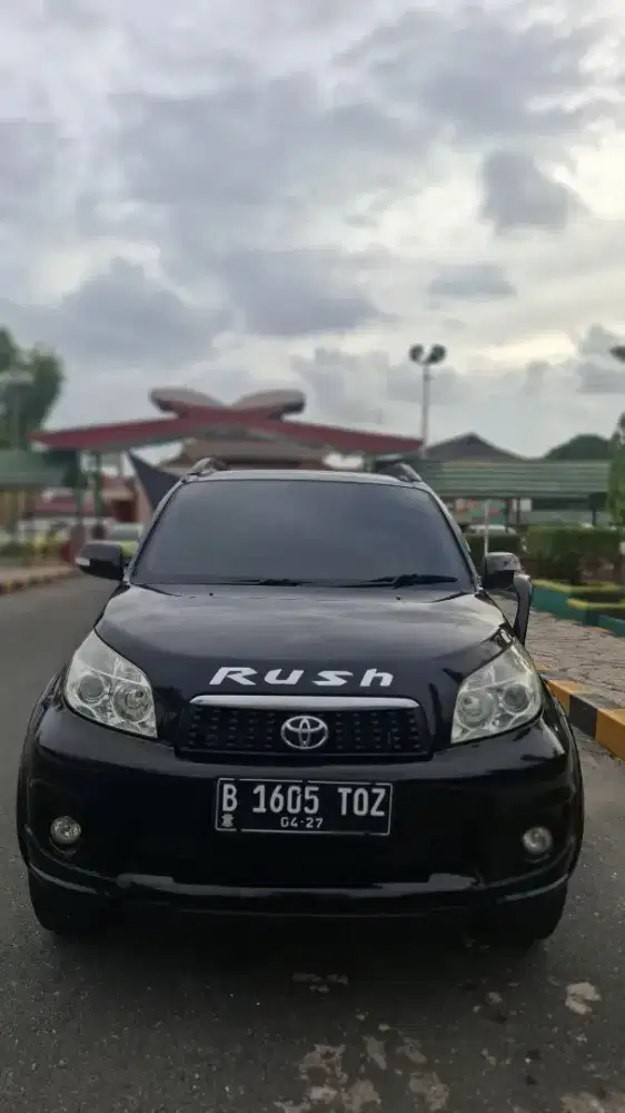 Toyota Rush G matic tahun 2012