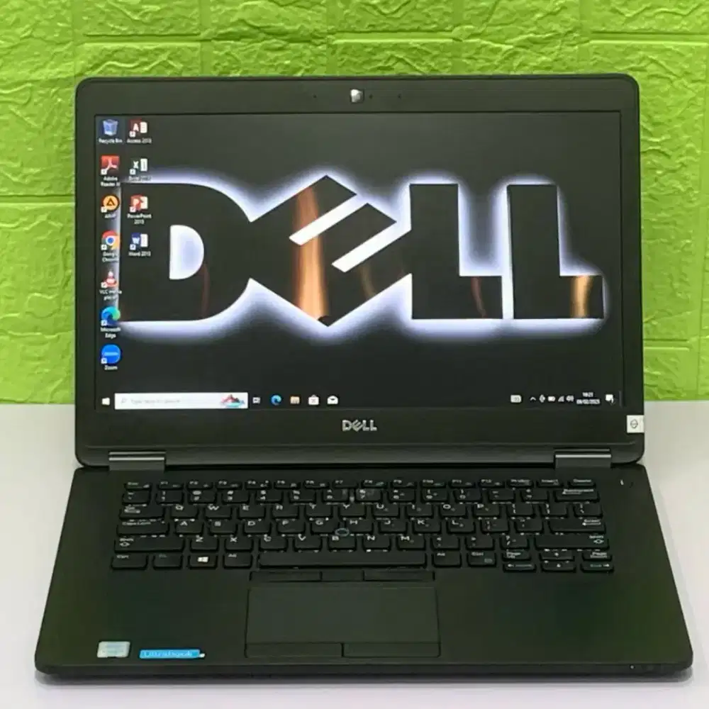 Dell 7470: Tipis, Elegan, Siap Kerja Tanpa Hambatan!