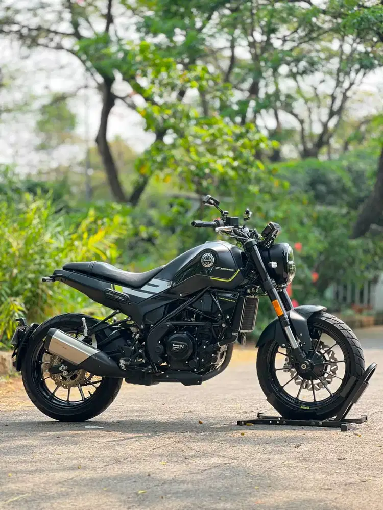 BENELLI LEONCINO 250 ABS HITAM 2024 KM 2K PAJAK PANJANG TANPA PR