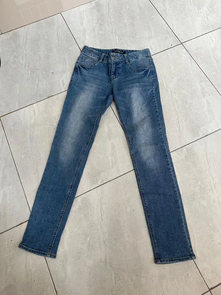Celana jeans wanita
