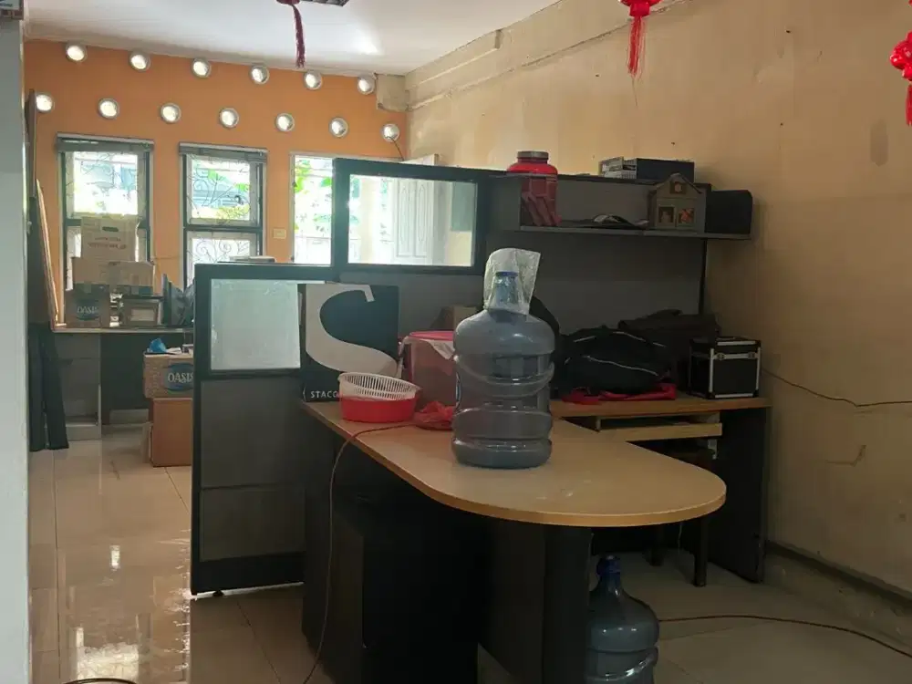 Dijual Rumah di Kelapa Gading Posisi Hook - Lokasi Strategis
