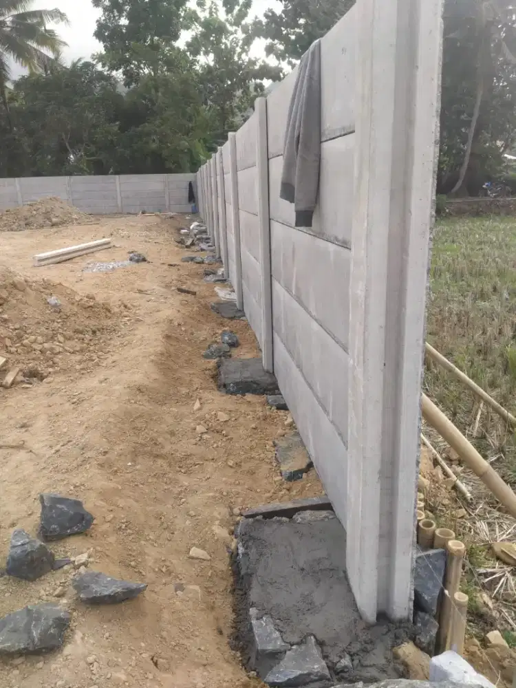 Pagar panel pembatas