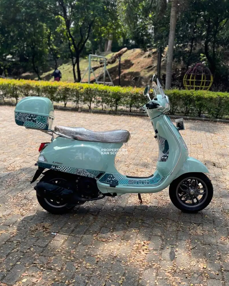 JUAL MURAH VESPA LX 125 iGET FACELIFT BATIK LIMITED EDITION 2022 MULUS