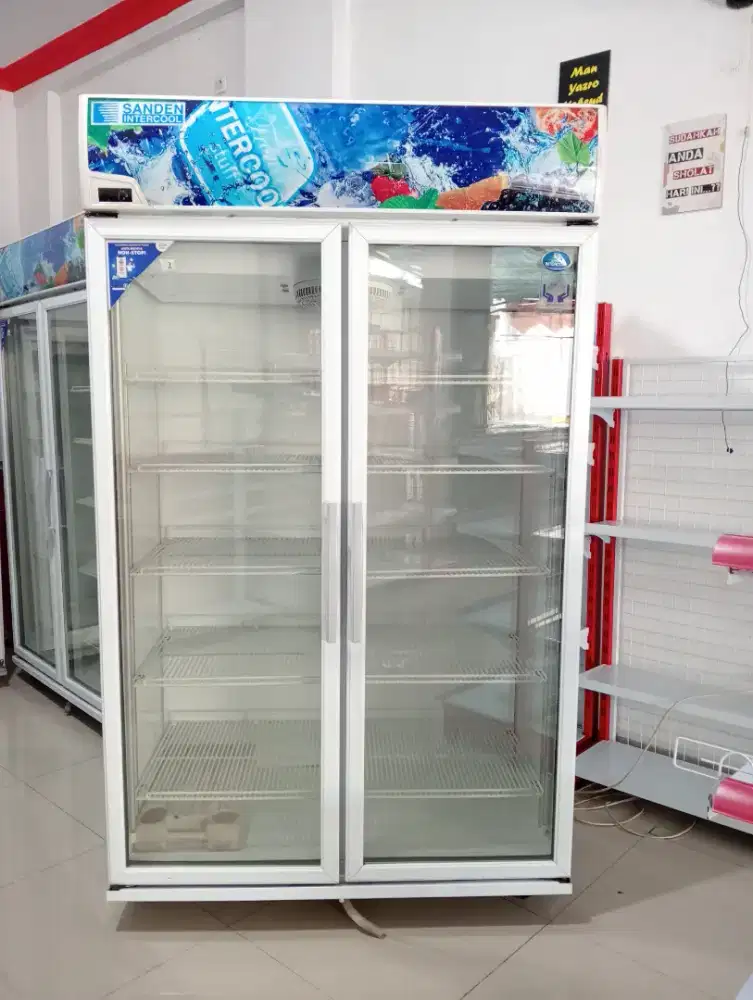 Showcase 2 pintu Like new