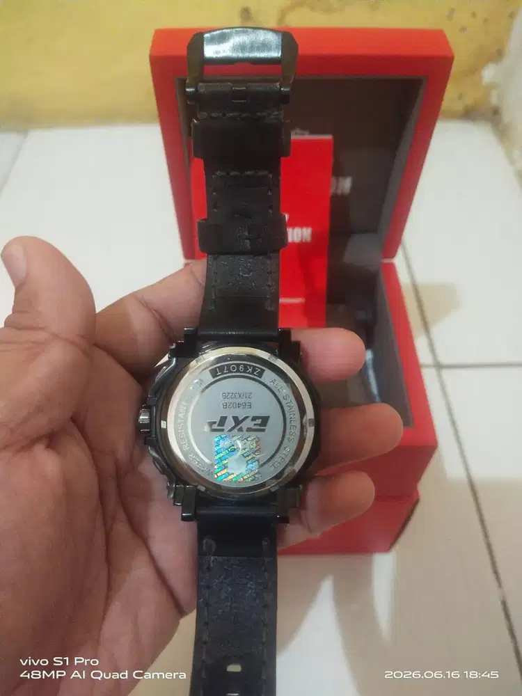 Jam Tangan Expedition