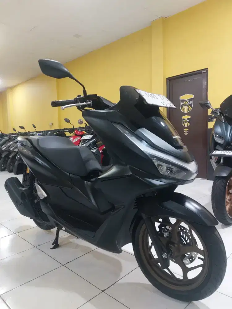 PCX 160 ABS ROADSYNC TAHUN 2025,HITAM GLOSYY