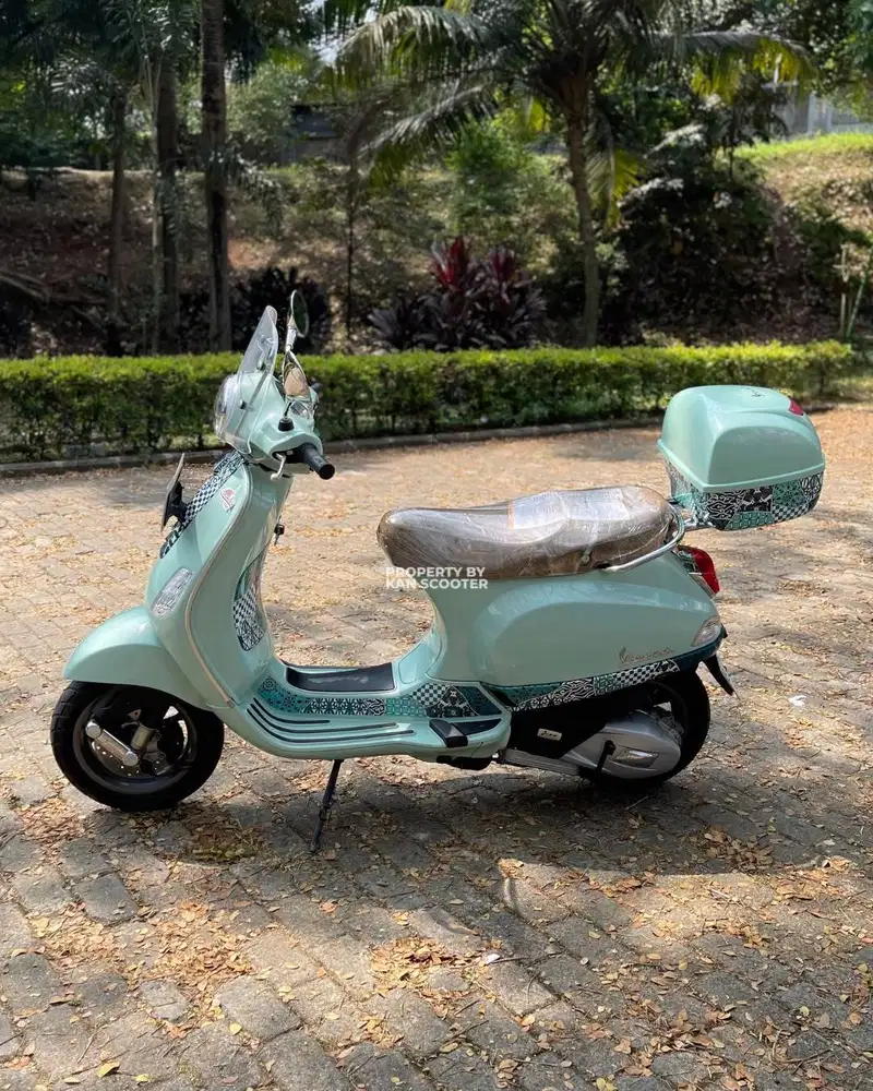 VESPA LX 125 iGET FACELIFT BATIK LIMITED EDITION 2022 NO MINUS