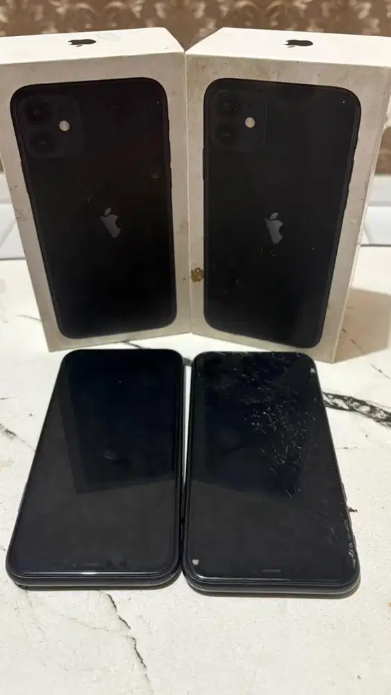 IPHONE 11 64gb hitam