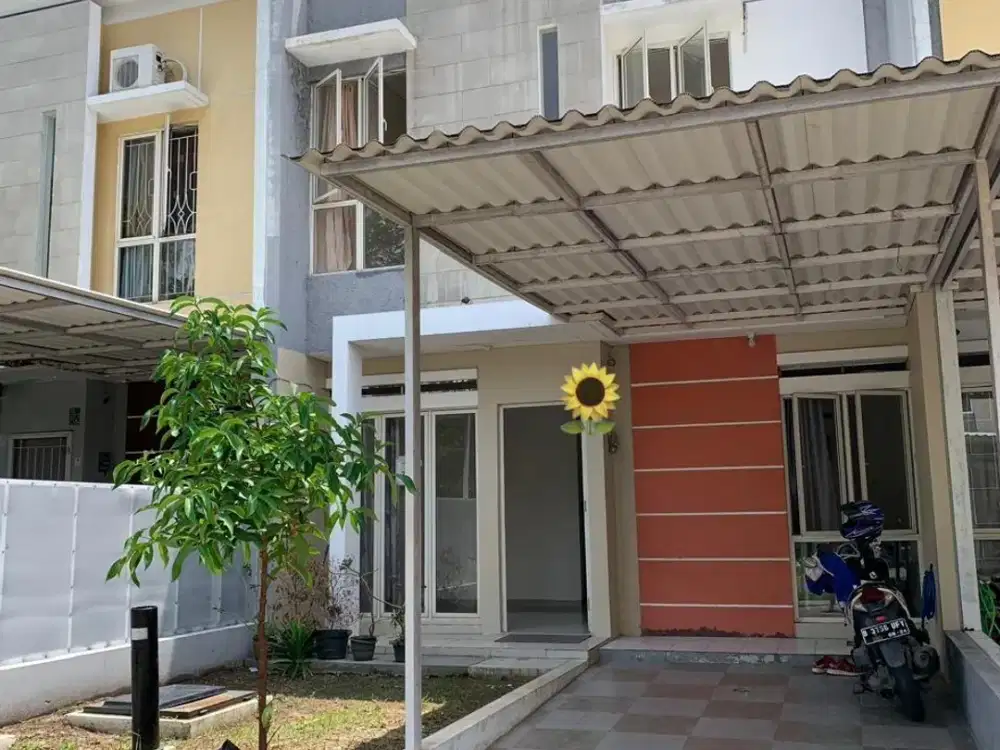 Dijual Cepat Rumah 2 Lantai, Kondisi Bagus, di Cluster Metland Menteng Jakarta Timur