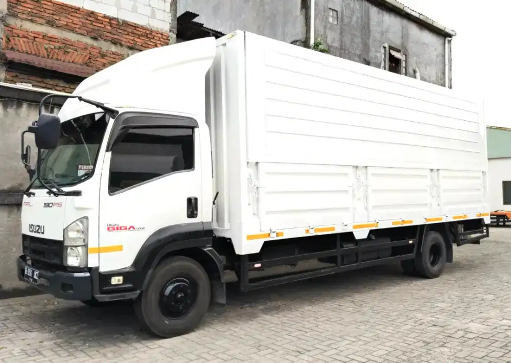 JUMBO+banBARU Isuzu Giga engkel 4x2 FRR 90 Q wingbox 2021 wing box bok