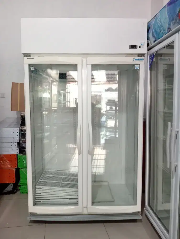 Showcase 2 pintu PANASONIC Kapasitas 1000L