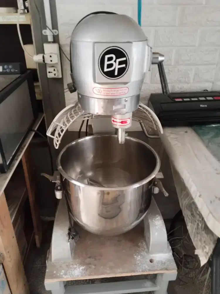 Mixer 20 L bisa buat Roti