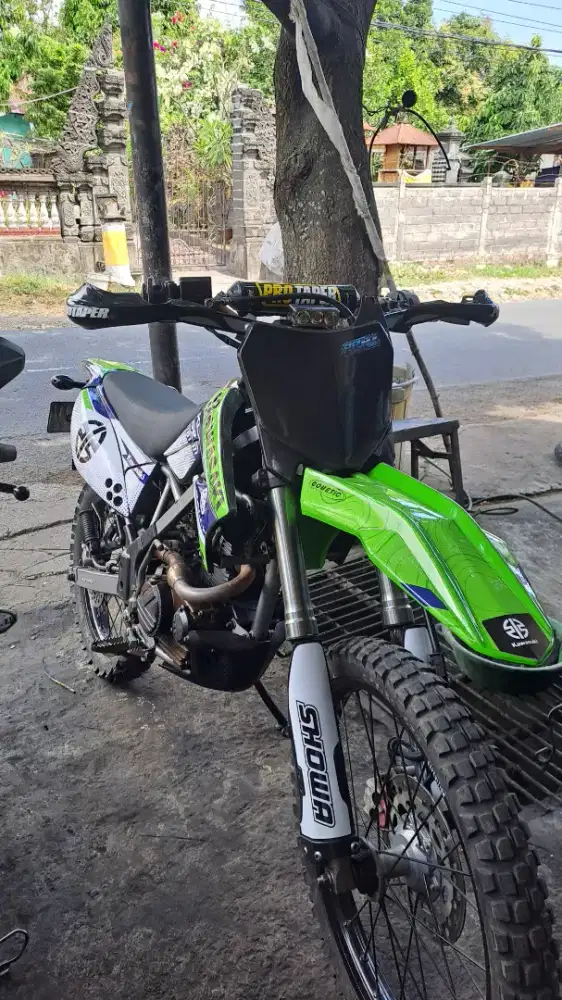 Dijual Motor KLX 150 2013 harga