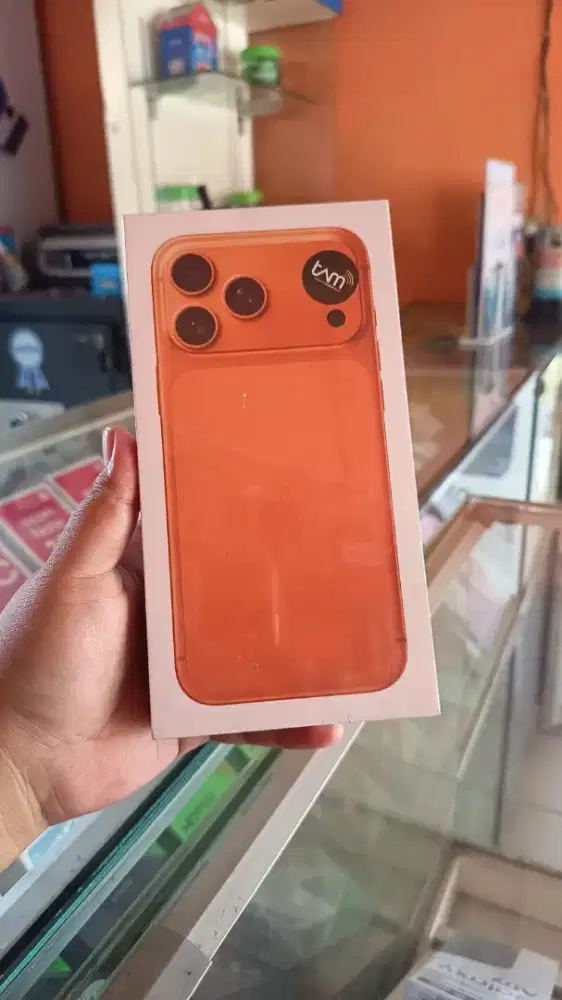 New iphone 17pro max 256 orange