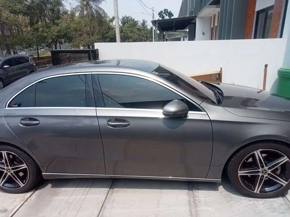 Mercedes-Benz A200 2021 Bensin