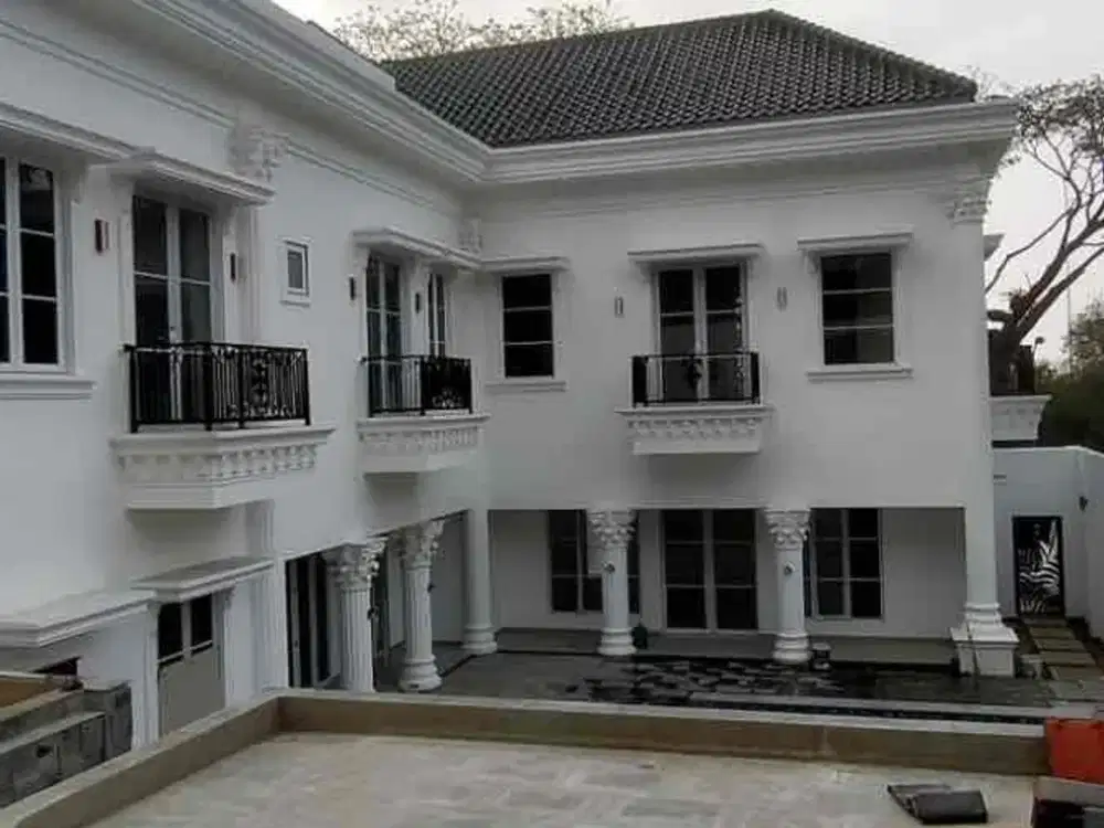 EXCLUSIVE!! Rumah Mewah Dengan Bangunan yang luas, dan berlokasi strategis di Sentul