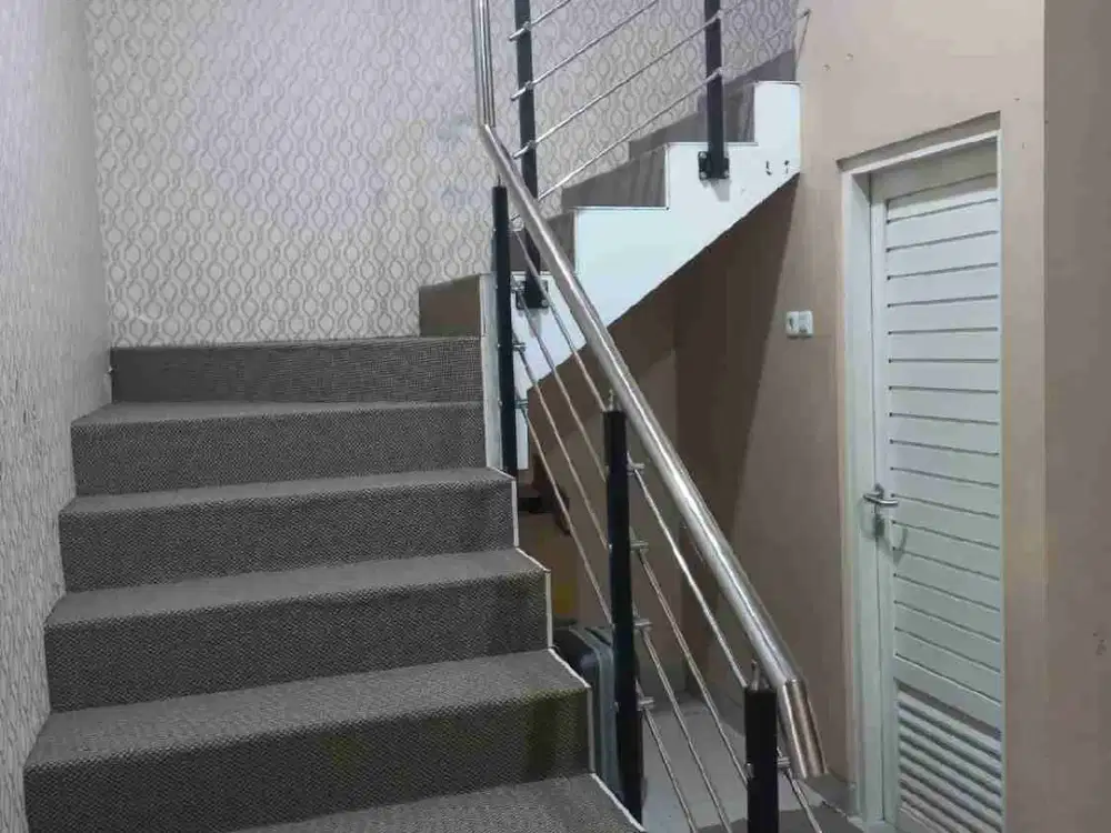 jual rumah siap huni 2 lantai pondok Tjandra furnish harga 1M an