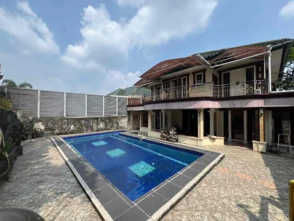 Dijual Rumah Mewah di Sentul City – Mediteranian Golf Hijau Raya