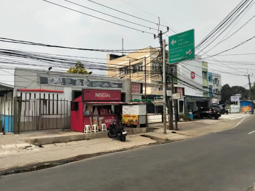 Tanah dan Bangunan Luas Pinggir Jalan Ramai Lokasi Strategis Hitung Tanah di Ciledug Tangerang