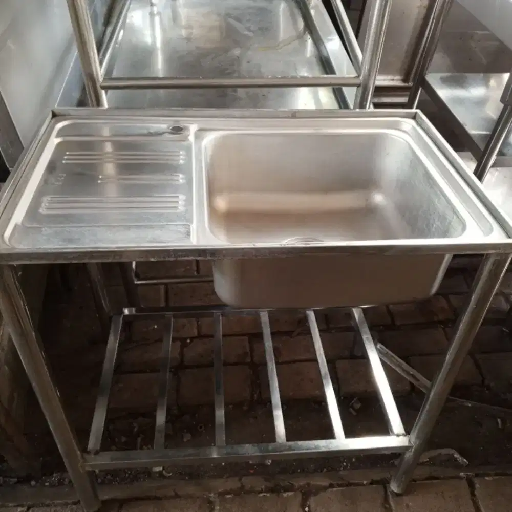Stainles sink simple