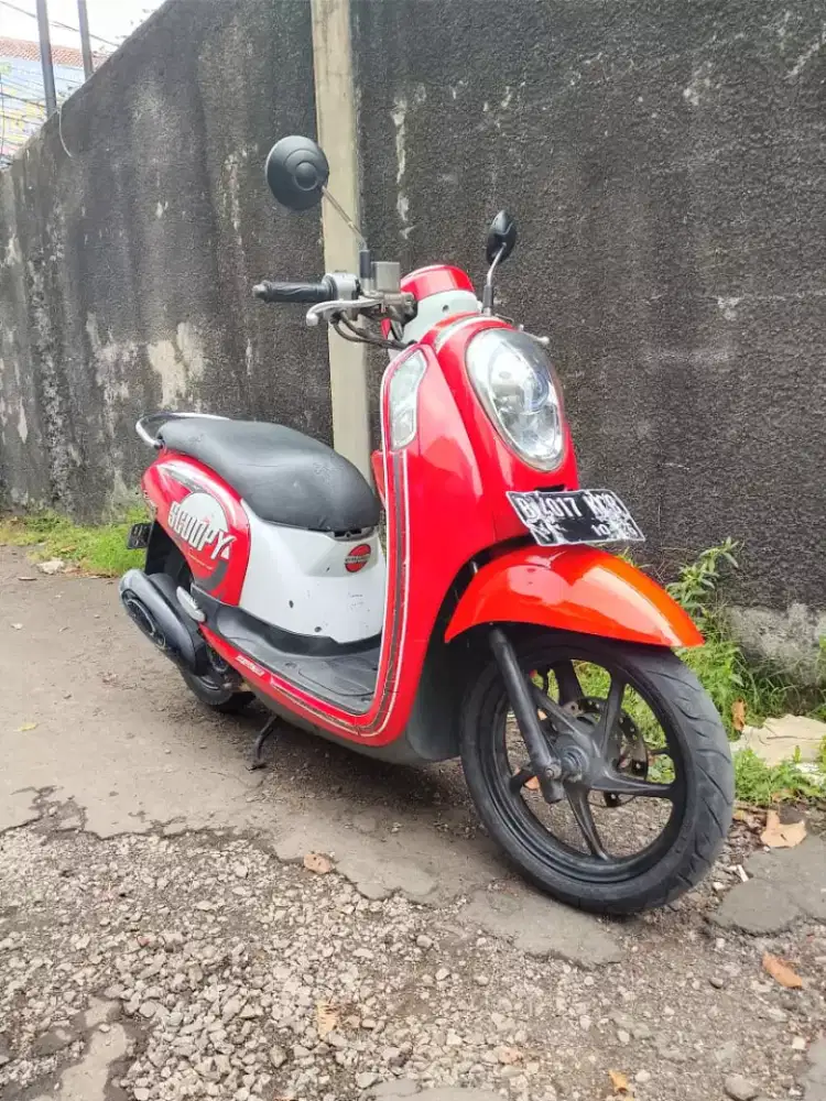 Scoopy 2016 Lengkap sampai faktur Mesin halus Body ori Condet Jaktim