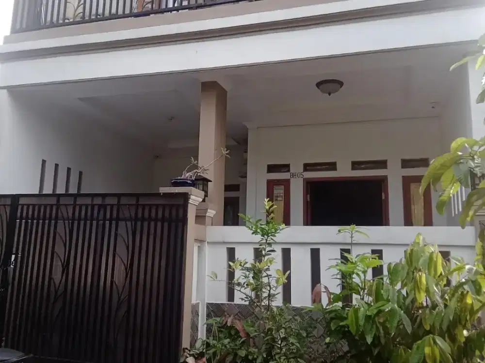 DIJUAL Rumah dengan Design Hotel Full Furnished yang Terletak di Lokasi Strategis, Sawangan, Depok