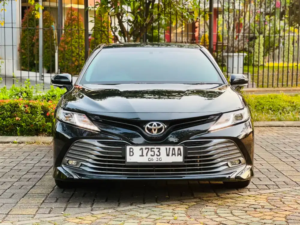 Camry 2.5 v  harga khusus