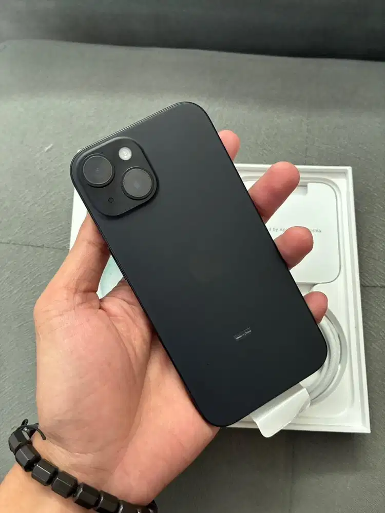 Iphone 15 128 iBox tiga minggh pakai hitam fulset